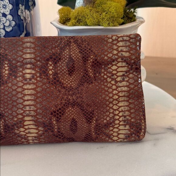 MOLLY G Genuine Leather Snakeskin Clutch